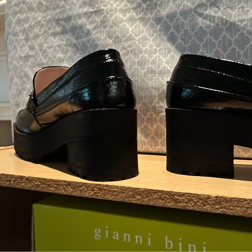Gianni Bini AvivaTwo Patent Lug Sole Platform Loafers 🖤 - Picture 10 of 15